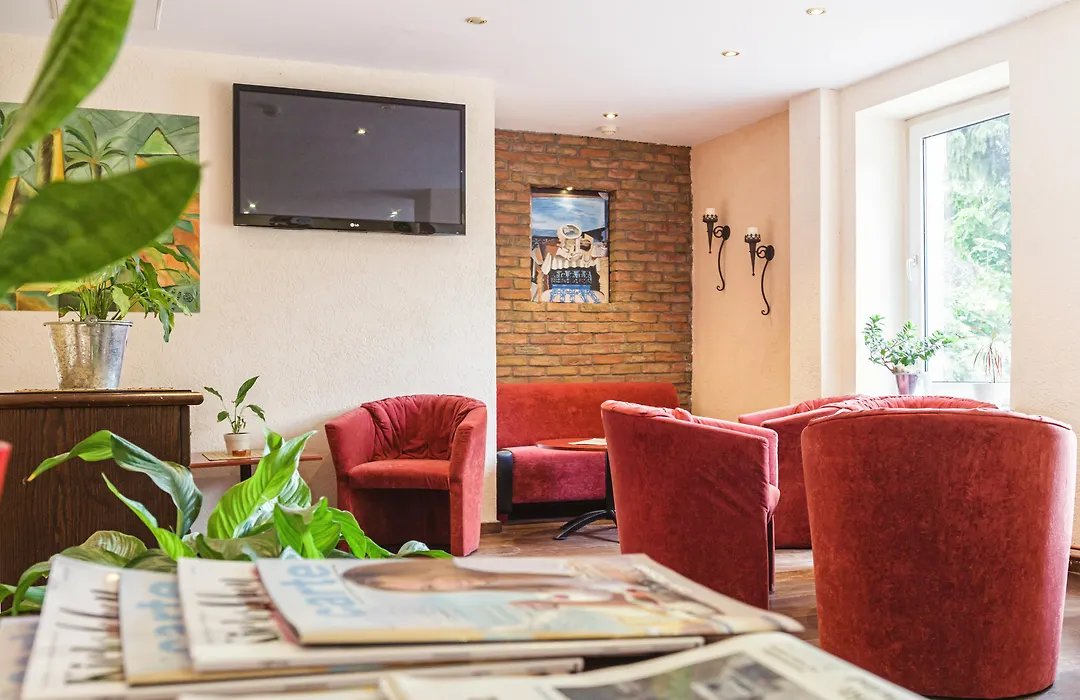 Hotel City Kiel By Premiere Classe-1